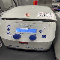 Eppendorf 5425 Centrifuge image 0